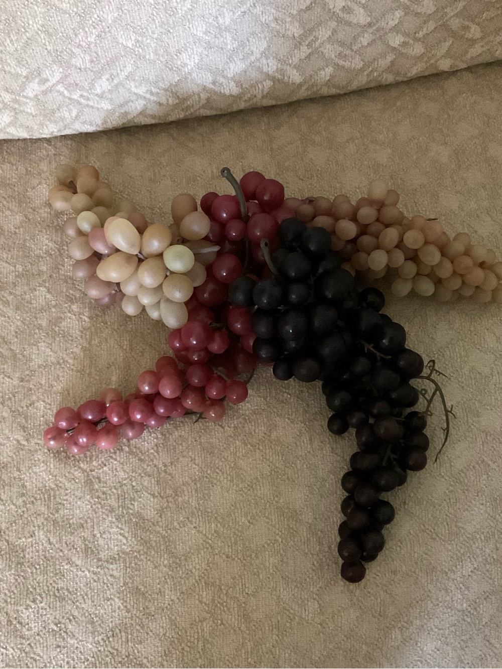 Faux Grapes Fruit Decor